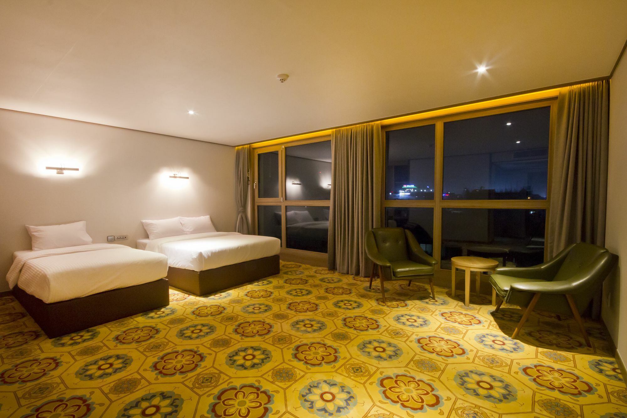 ซันไรส์ โฮเทล ซองซาน Hotel ซอกวีโพ ภายนอก รูปภาพ