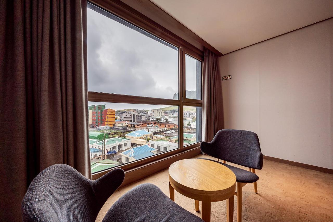 ซันไรส์ โฮเทล ซองซาน Hotel ซอกวีโพ ภายนอก รูปภาพ
