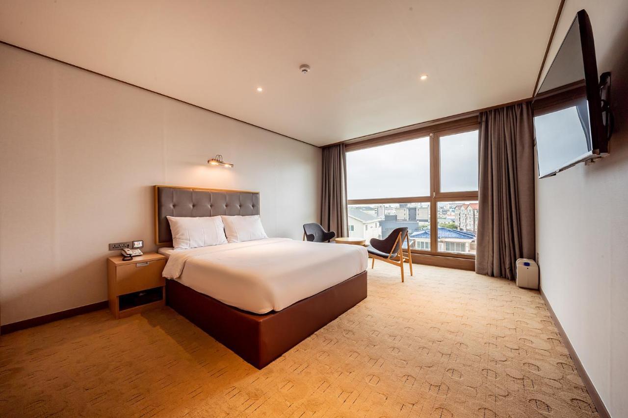 ซันไรส์ โฮเทล ซองซาน Hotel ซอกวีโพ ภายนอก รูปภาพ