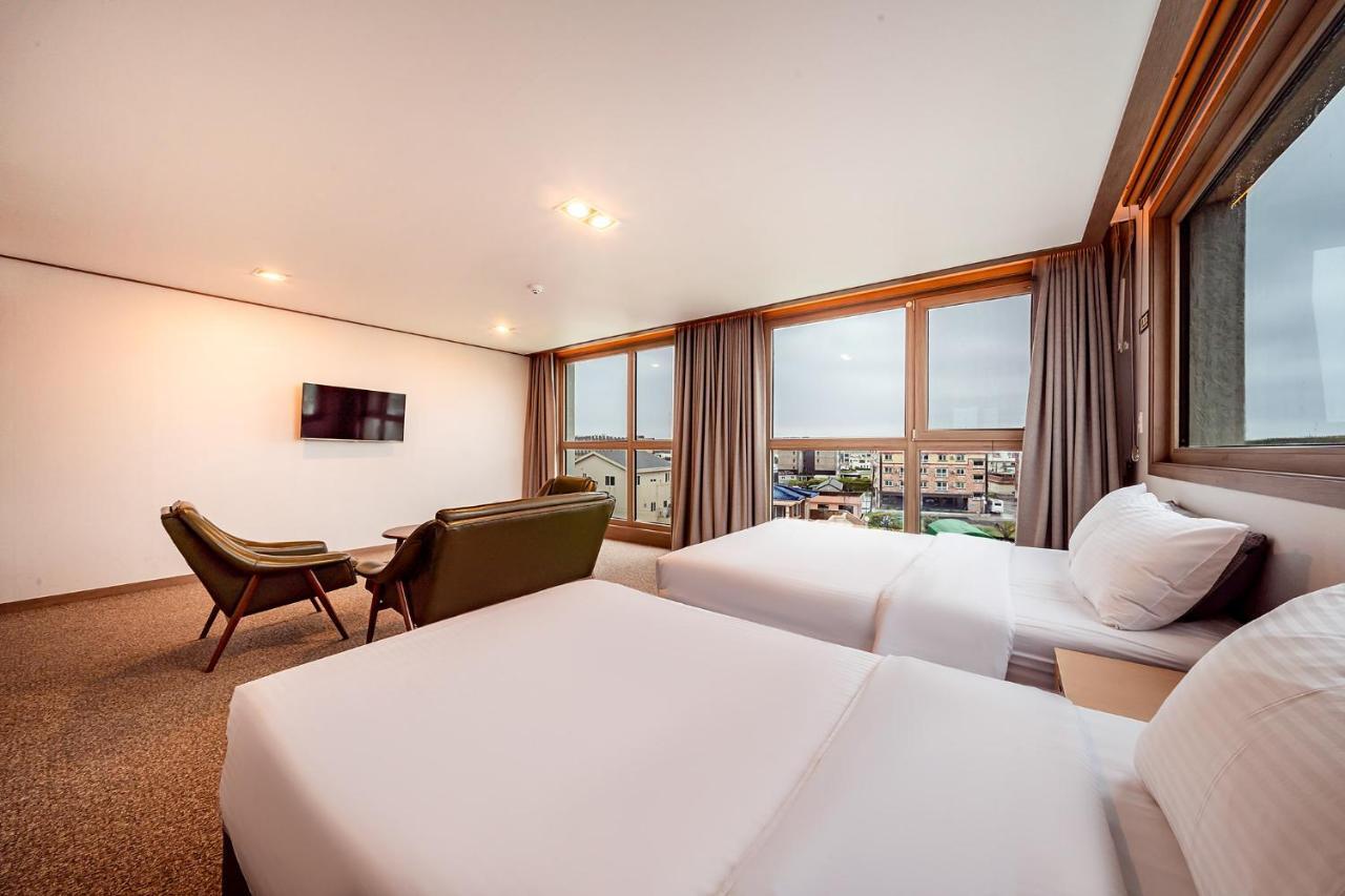 ซันไรส์ โฮเทล ซองซาน Hotel ซอกวีโพ ภายนอก รูปภาพ